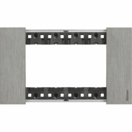 bticino living now placca  4 moduli  acciaio  materiale zama bticino ka4804zg