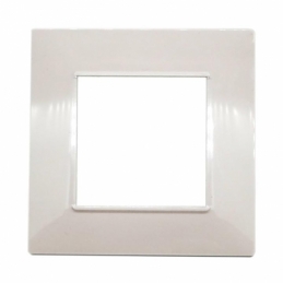 placca mostrina 2 posti bianca quadrata plastica compatibile con vimar plana
