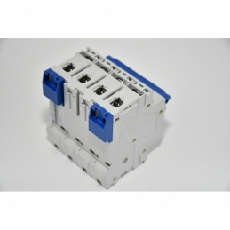  interruttore magnetotermico quadripolari 400 vac 4 moduli 40a 6 ka 4 poli   da guida din quadro chint 51411 curva c 180412